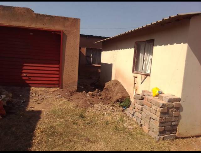 2 BEDROOM HOUSE FOR SALE IN SOSHANGUVE SOUTH